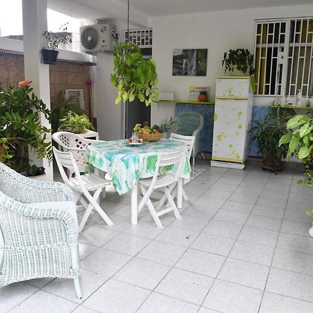 Coco Et Canne Port-Louis Extérieur photo