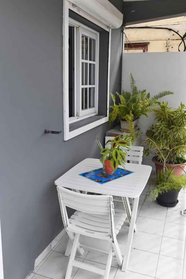Coco Et Canne Port-Louis Extérieur photo