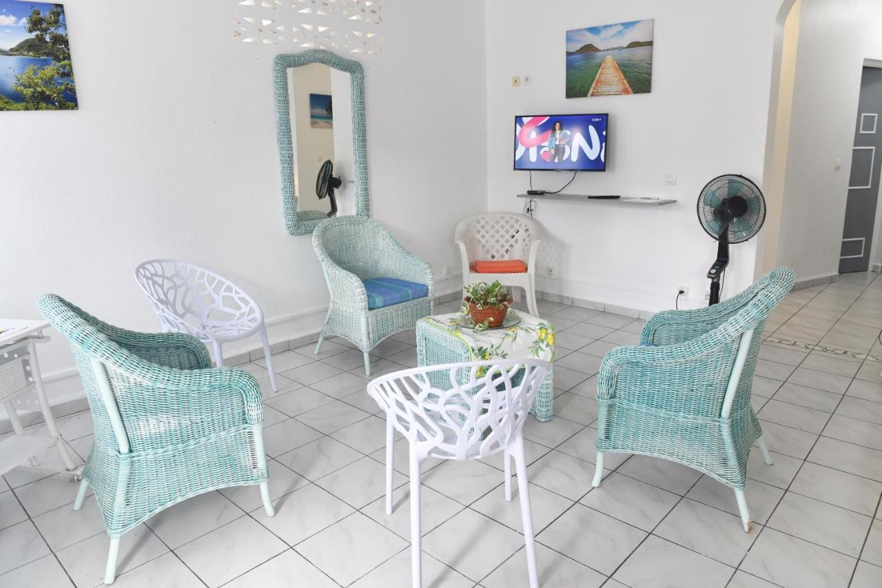 Coco Et Canne Port-Louis Extérieur photo